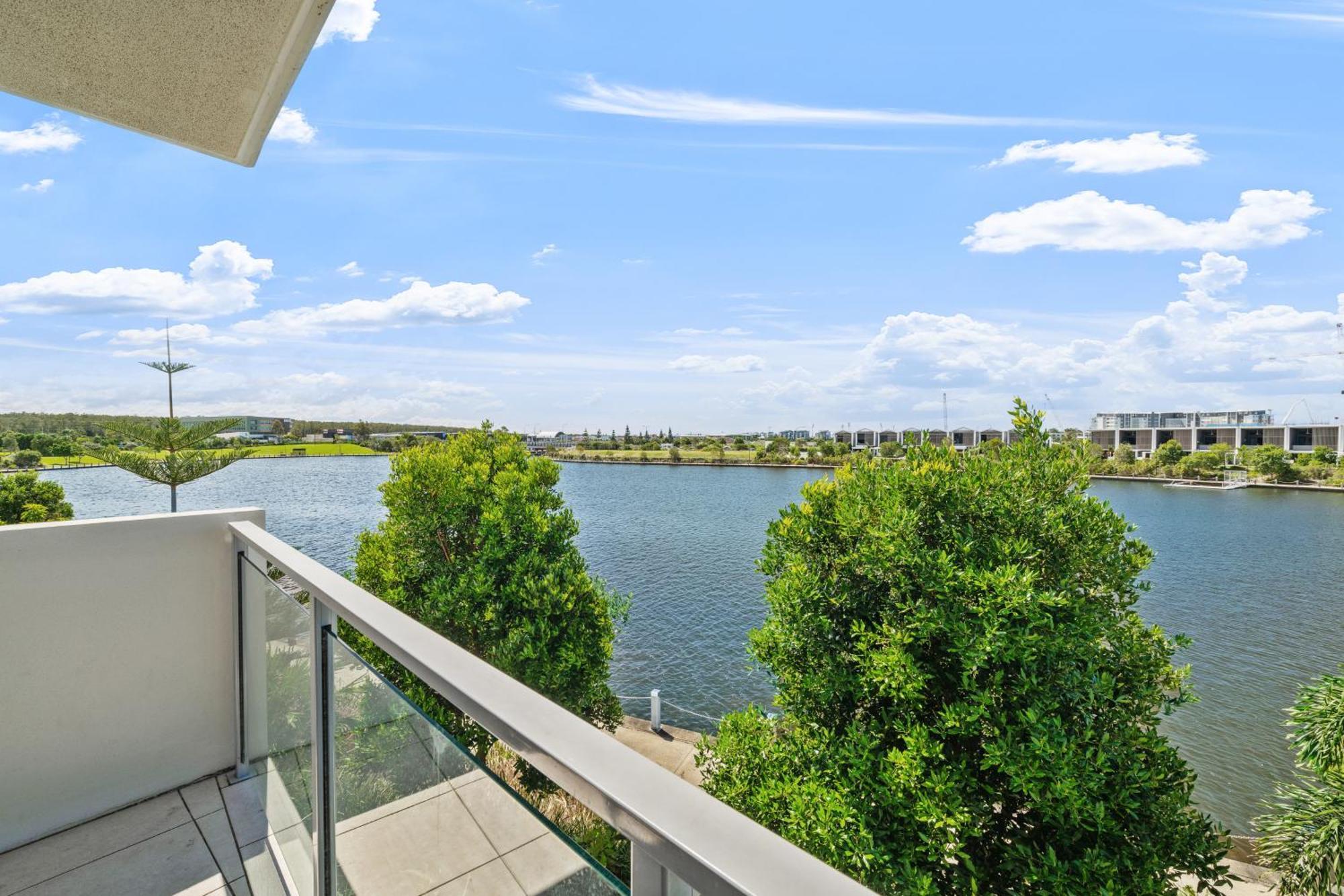 North Shore Oceanside Kawana Kawana Waters Bagian luar foto